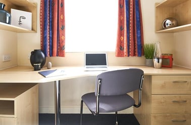 Salisbury Avenue, Hanley, Stoke - Image 2